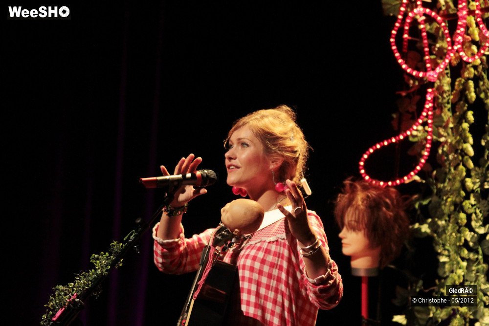 34/47 photos du spectacle Giedré