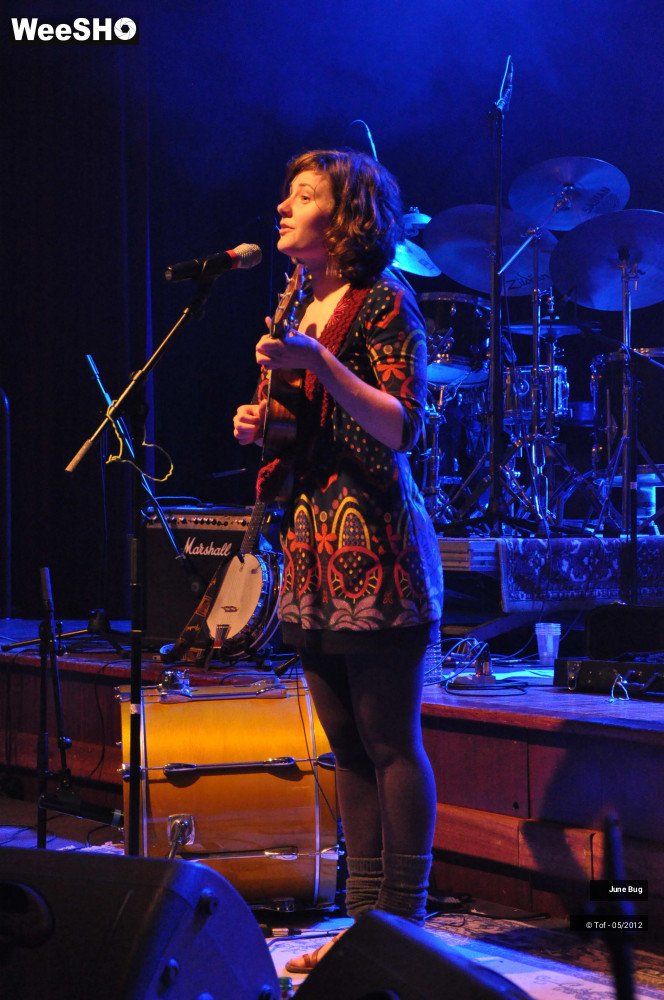 37/37 photos du spectacle June Bug