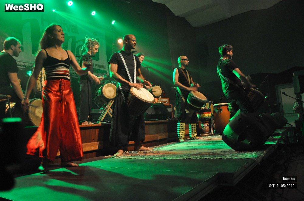 10/37 photos du spectacle Kuraba Percussions