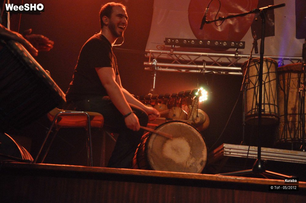 12/37 photos du spectacle Kuraba Percussions