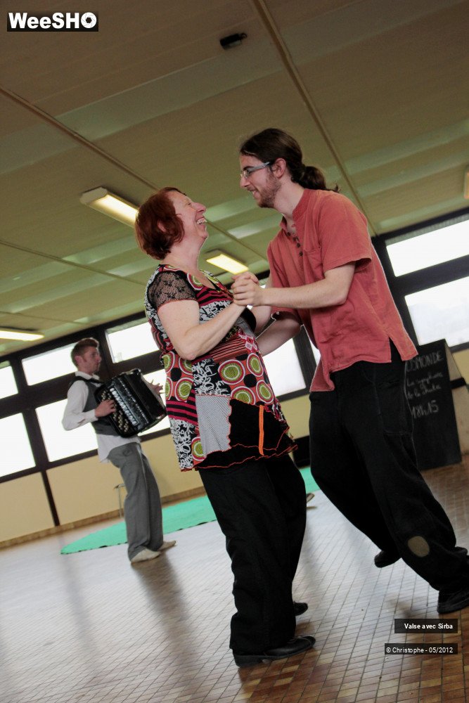 18/33 photos du spectacle Valse avec Sirba