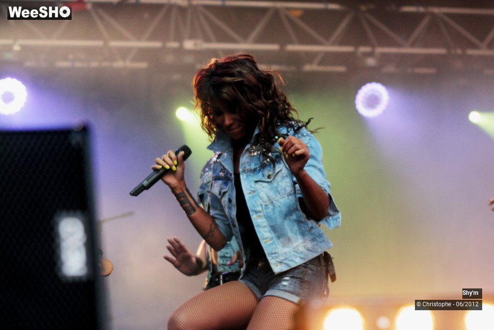 6/50 photos du spectacle Shy'm
