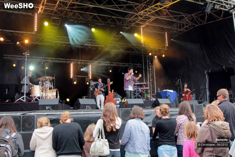 6/36 photos du spectacle Namasté