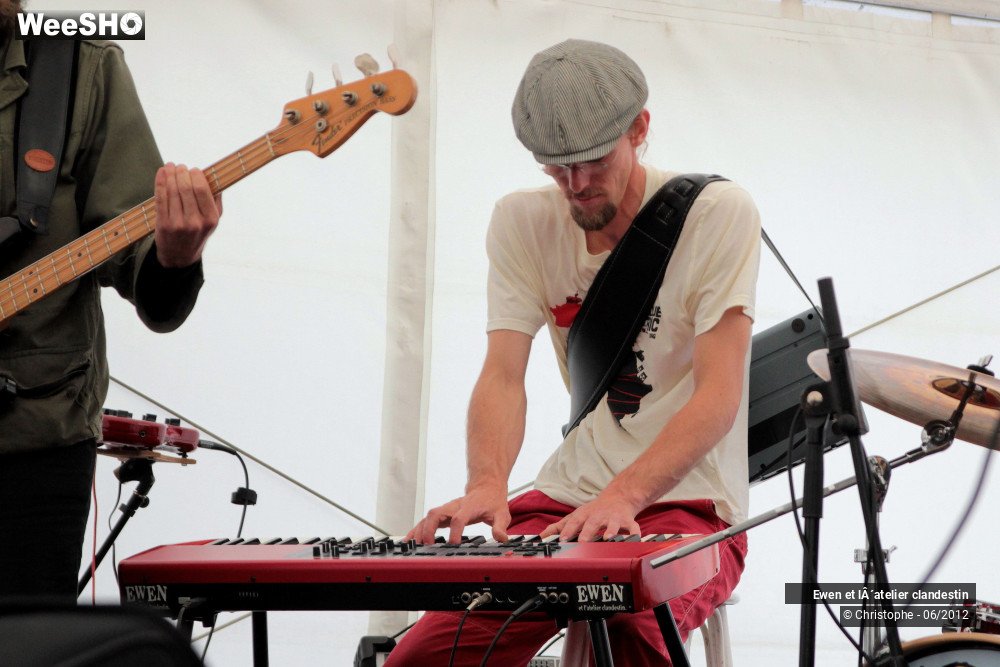 11/40 photos du spectacle Ewen et l'atelier clandestin