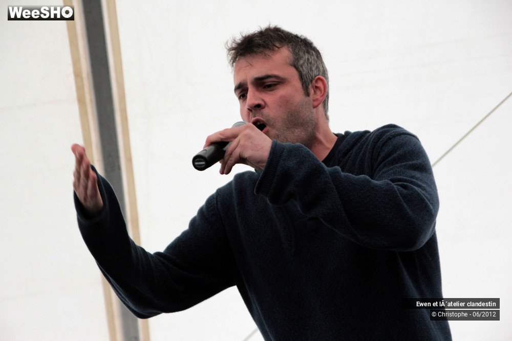 15/40 photos du spectacle Ewen et l'atelier clandestin