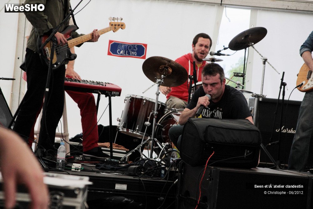 16/40 photos du spectacle Ewen et l'atelier clandestin