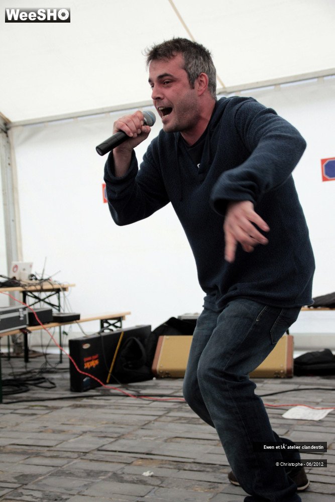 30/40 photos du spectacle Ewen et l'atelier clandestin