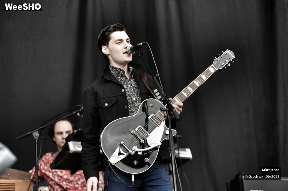 15/18 photos du spectacle Miles Kane