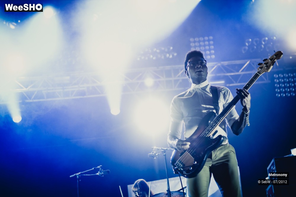 15/20 photos du spectacle Metronomy