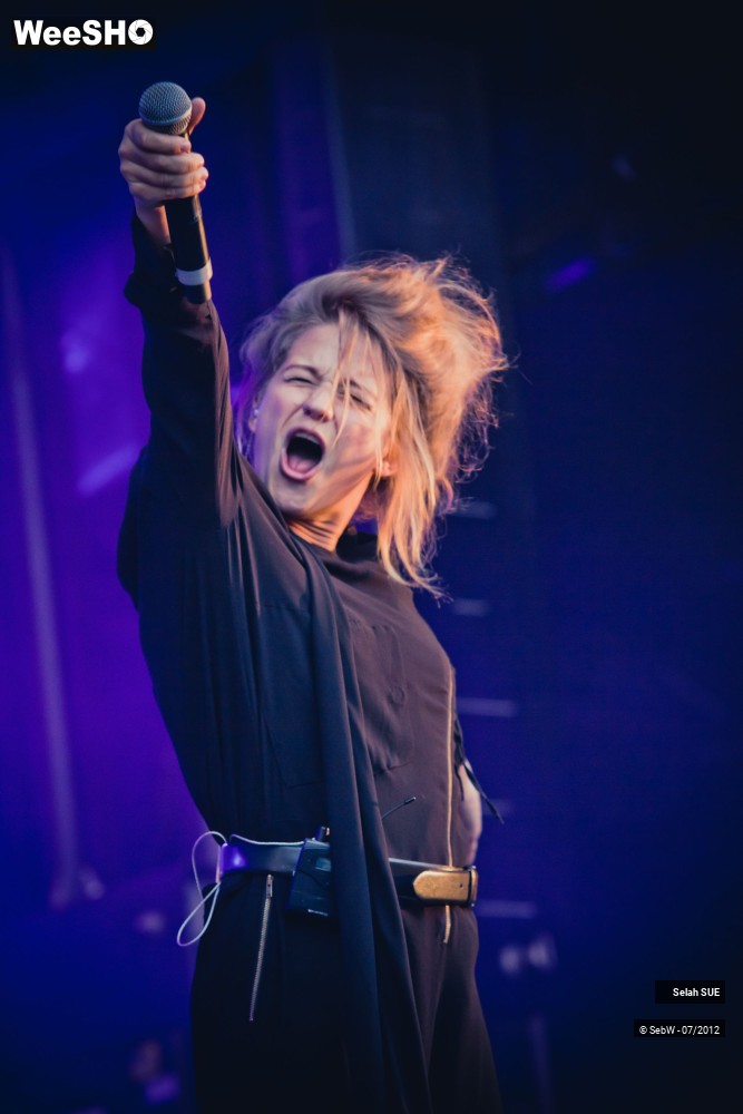 16/38 photos du spectacle Selah Sue