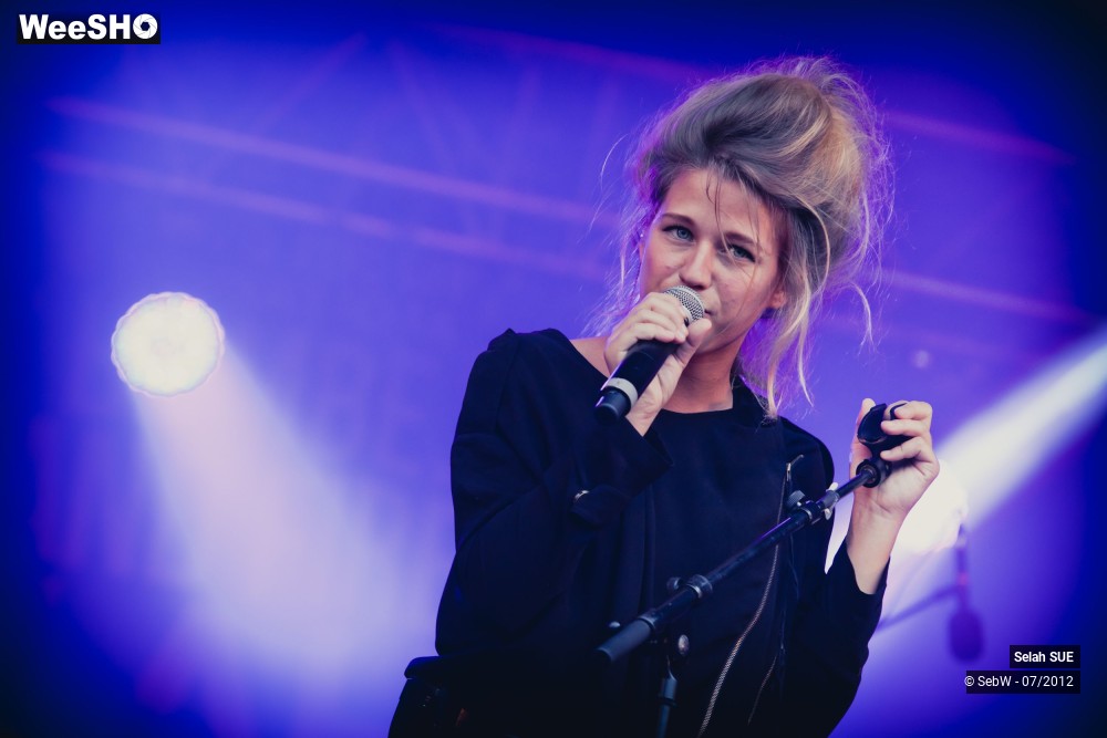 36/38 photos du spectacle Selah Sue