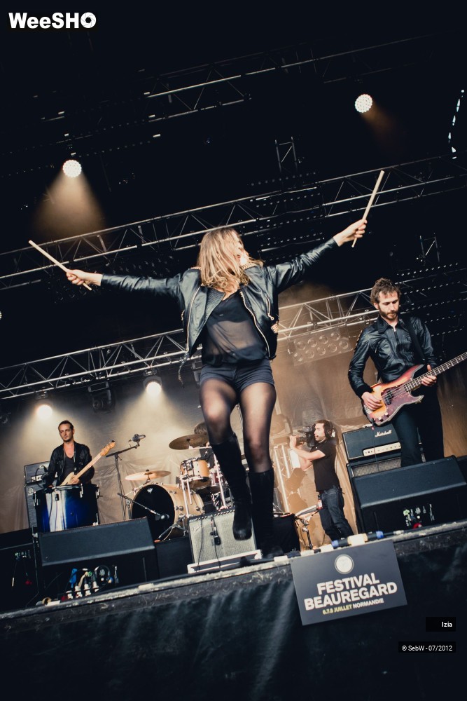 4/16 photos du spectacle Izia