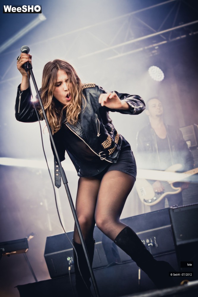 5/16 photos du spectacle Izia
