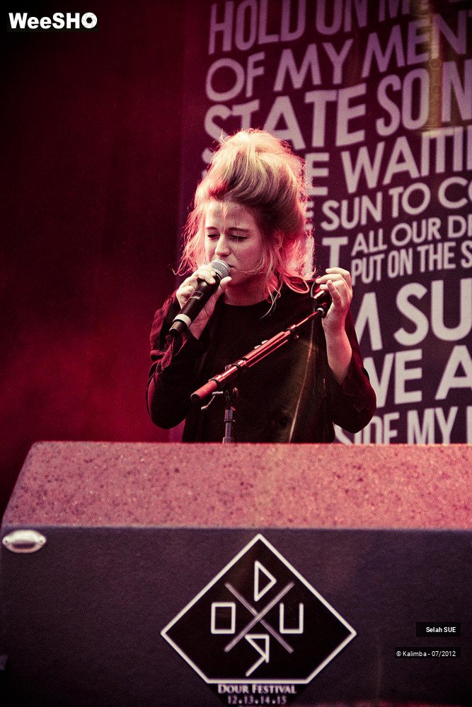 22/27 photos du spectacle Selah Sue