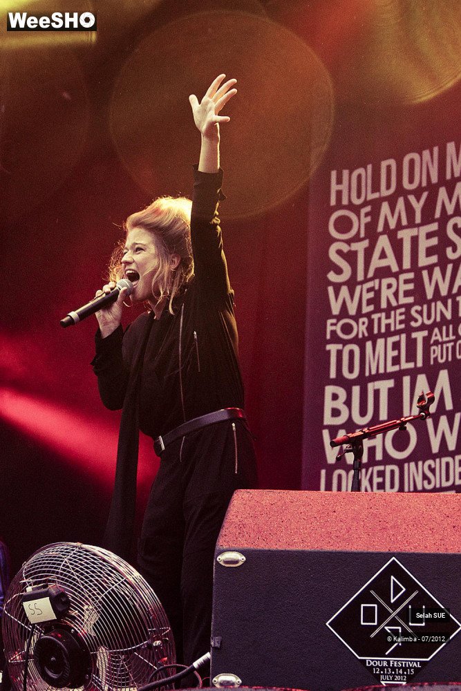 25/27 photos du spectacle Selah Sue