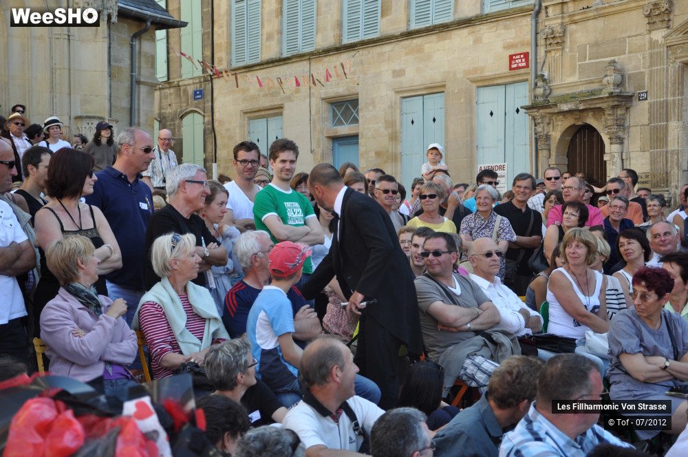 2/23 photos du spectacle Les Fillharmonic Von Strasse