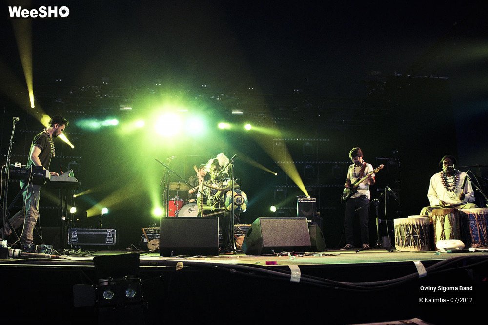 3/6 photos du spectacle Owiny Sigoma Band