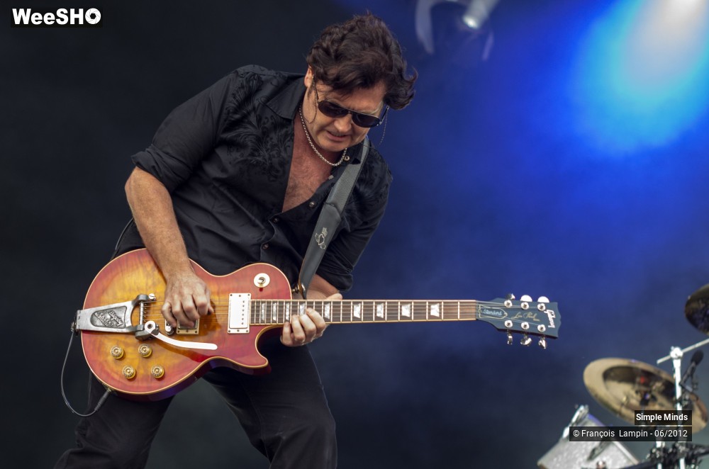 23/30 photos du spectacle Simple Minds