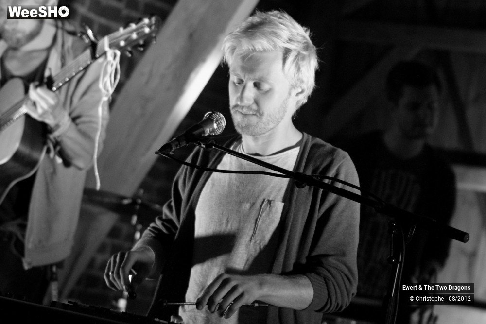 6/42 photos du spectacle Ewert & The Two Dragons