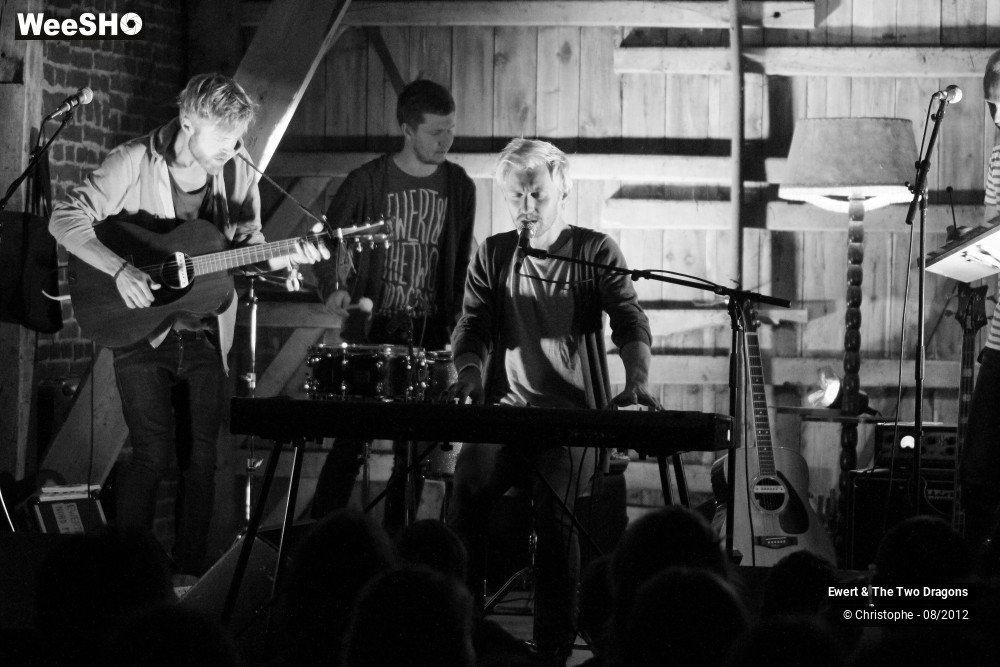 9/42 photos du spectacle Ewert & The Two Dragons
