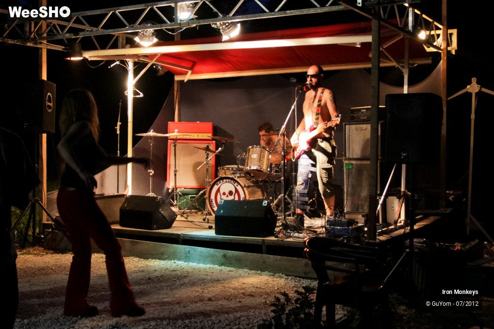 6/21 photos du spectacle Iron Monkeys