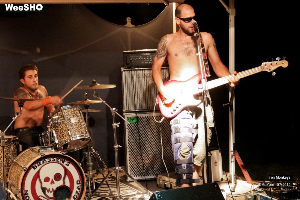 8/21 photos du spectacle Iron Monkeys
