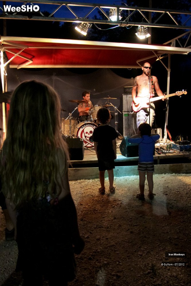19/21 photos du spectacle Iron Monkeys