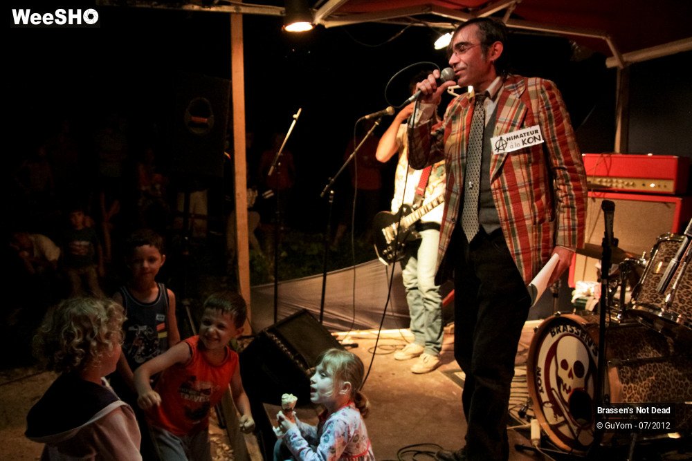 1/40 photos du spectacle Brassen´s Not Dead
