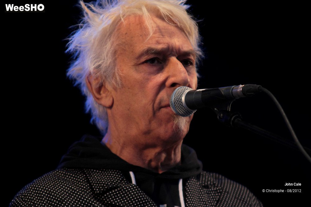 8/33 photos du spectacle John Cale & Band