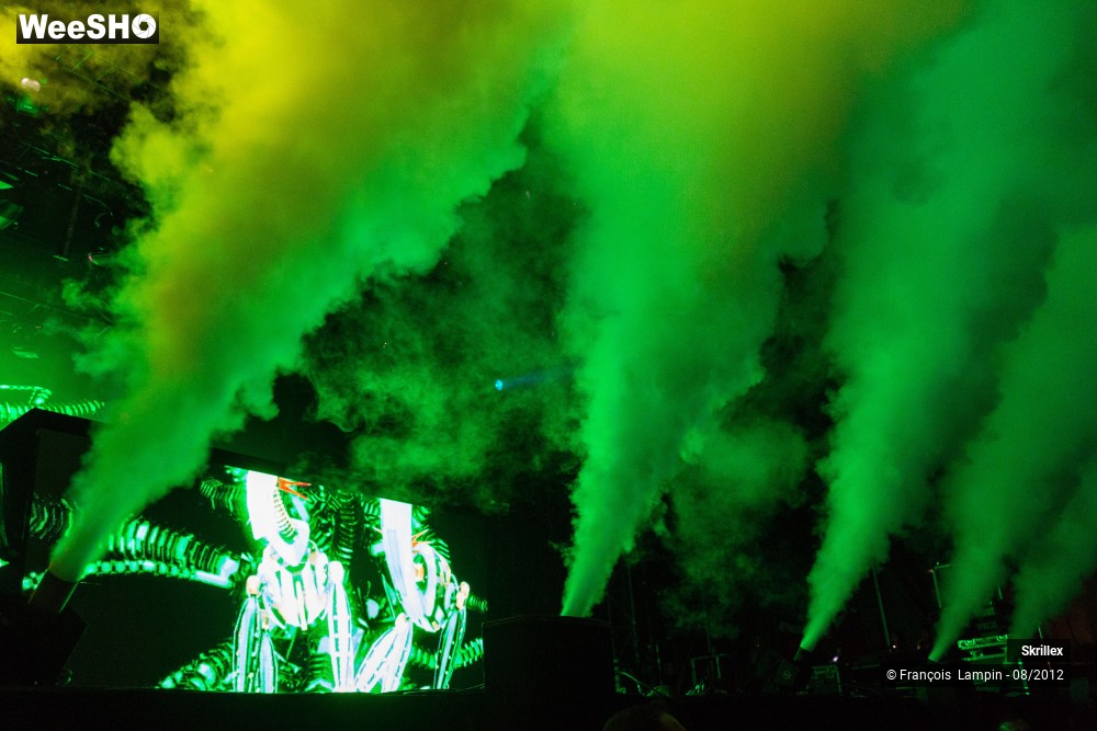 22/37 photos du spectacle Skrillex
