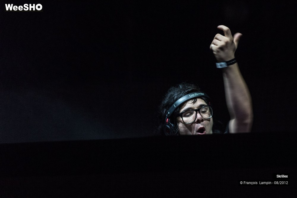 30/37 photos du spectacle Skrillex