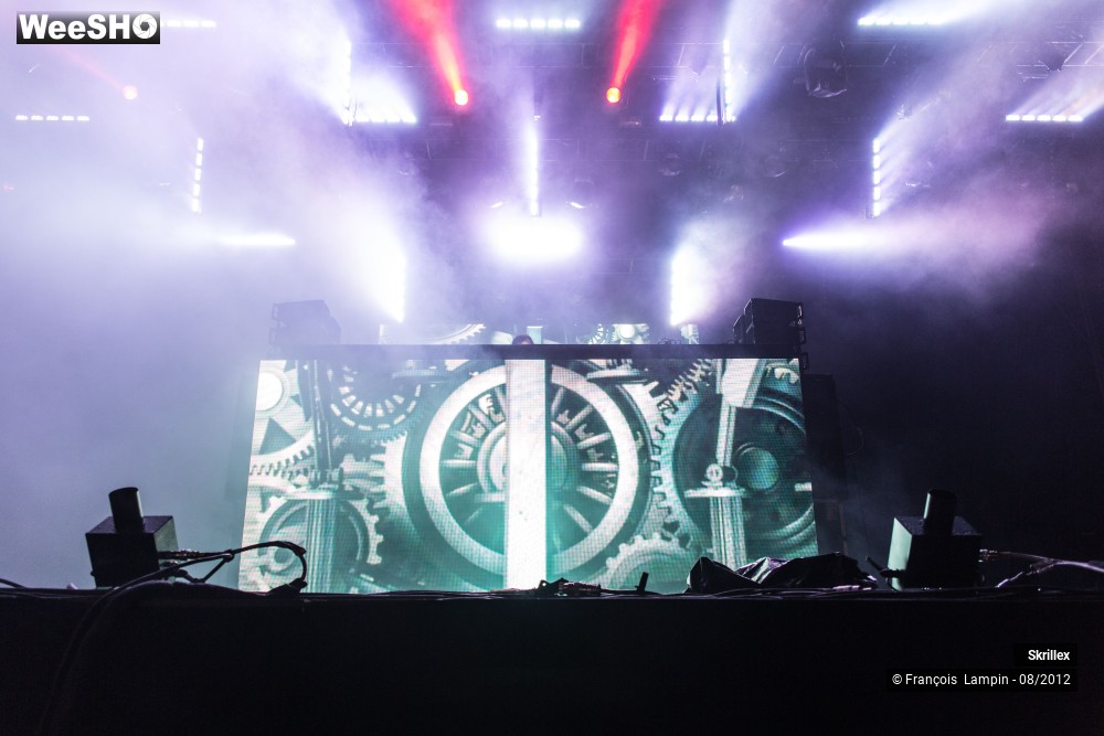 31/37 photos du spectacle Skrillex