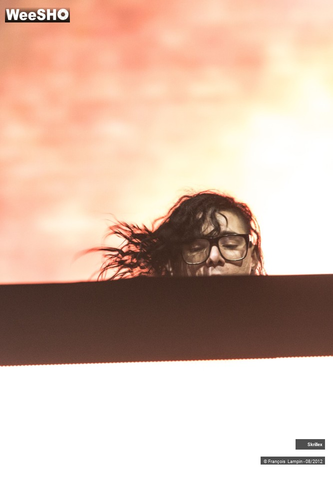 34/37 photos du spectacle Skrillex