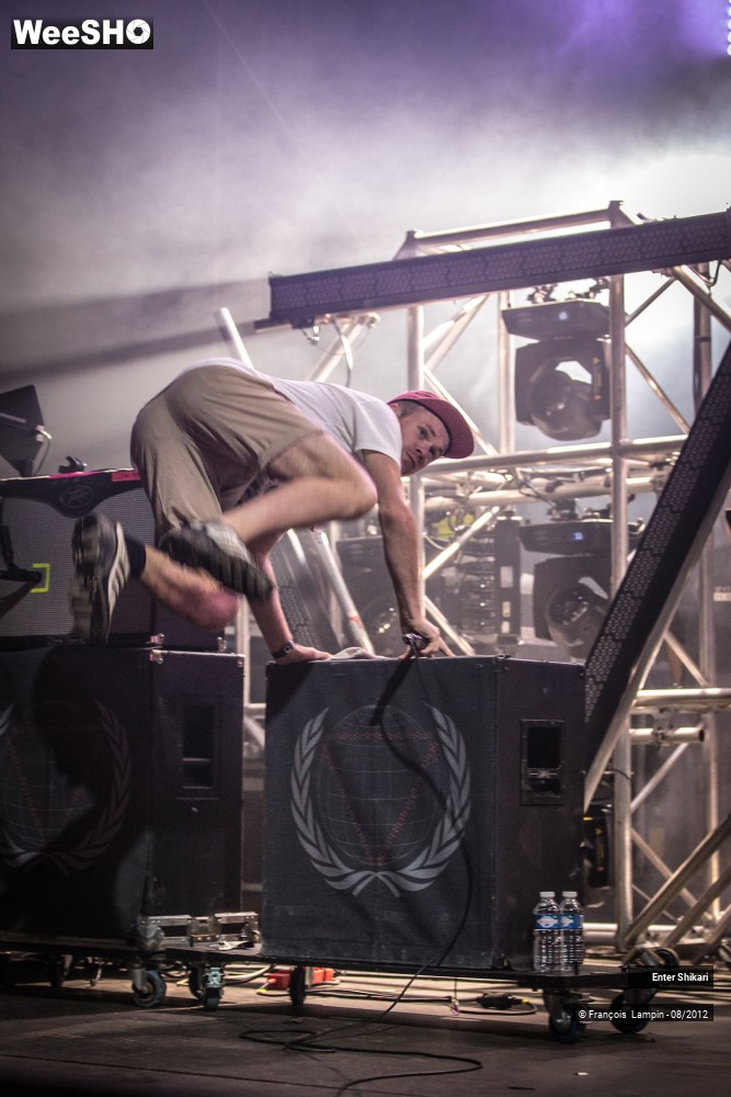 13/32 photos du spectacle Enter Shikari