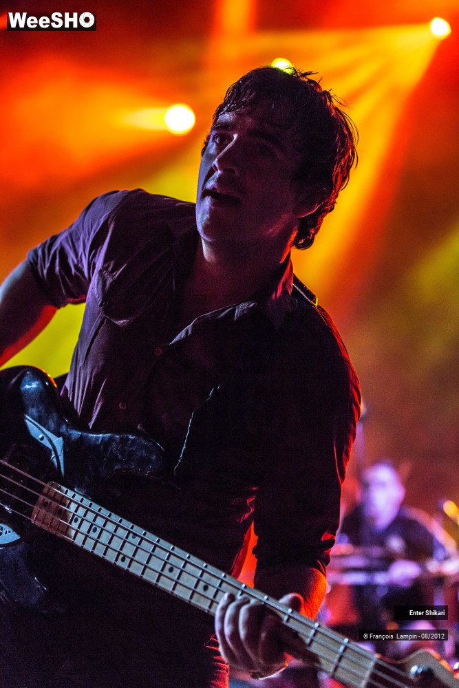 18/32 photos du spectacle Enter Shikari