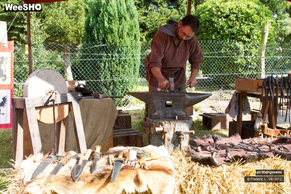 27/40 photos du spectacle Les Maingovales Ambiance