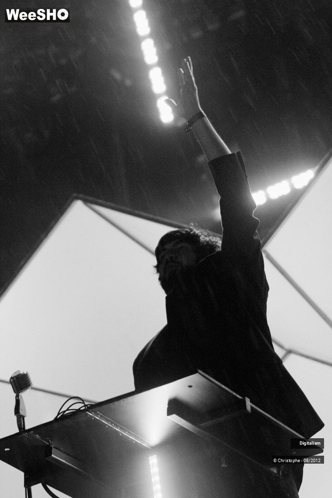 15/15 photos du spectacle Digitalism