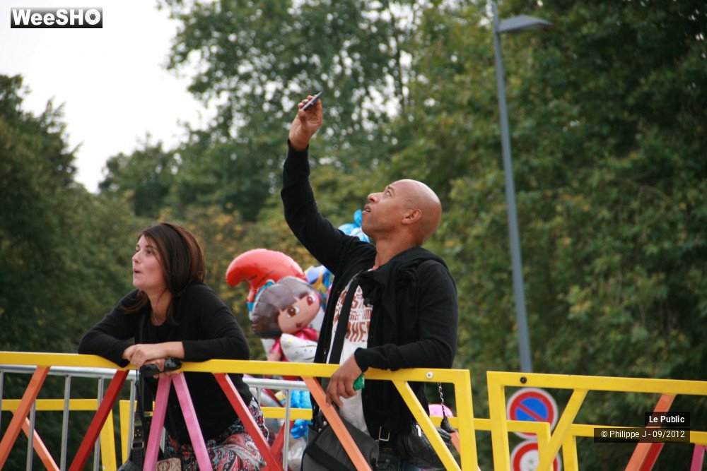2/38 photos du spectacle Foire aux manèges 2012 Ambiance
