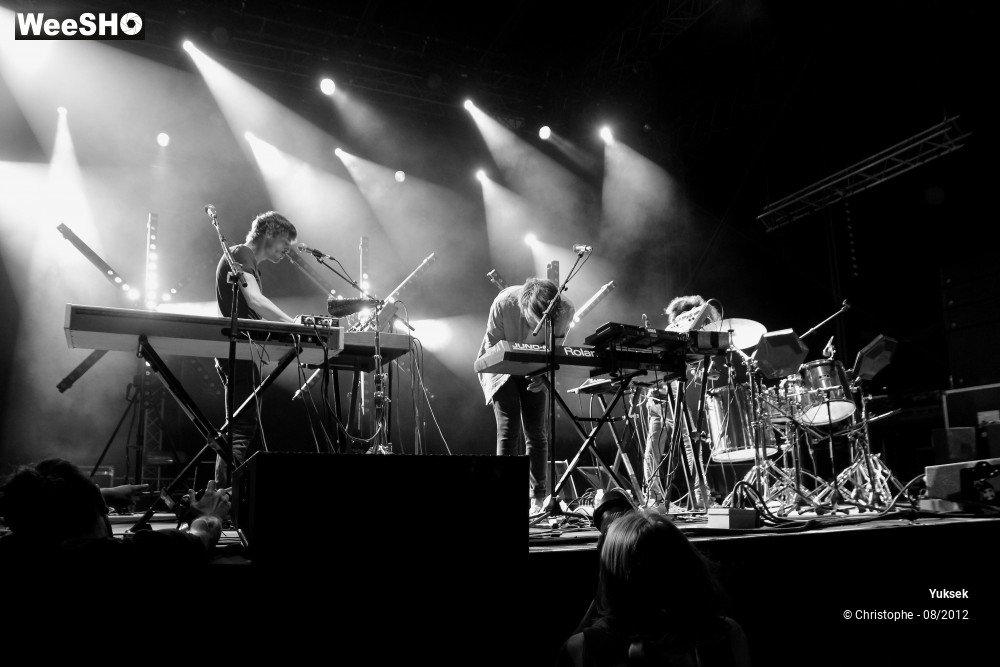 18/31 photos du spectacle Yuksek