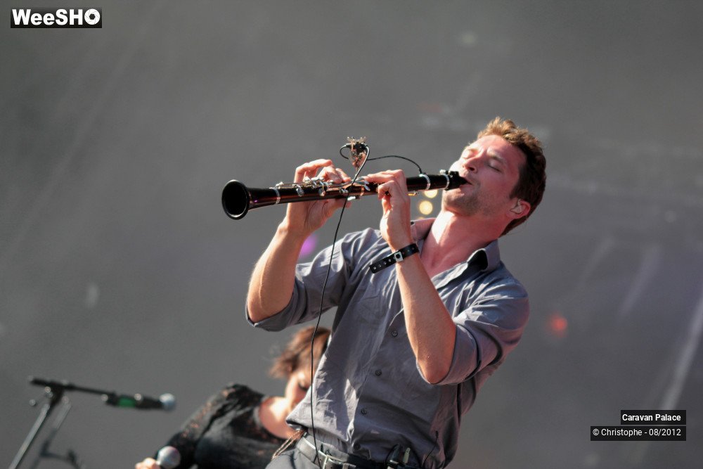 9/50 photos du spectacle Caravan Palace
