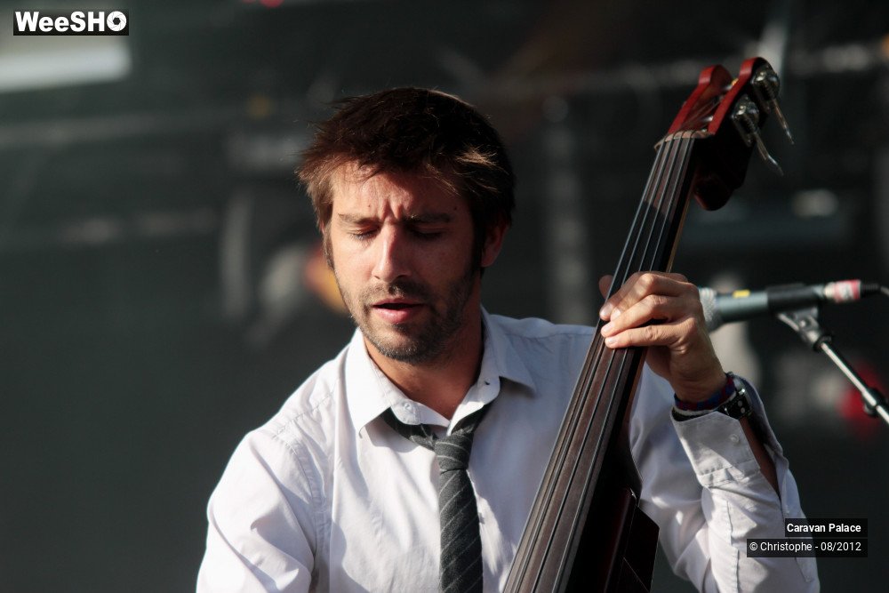 20/50 photos du spectacle Caravan Palace
