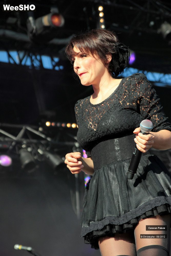 46/50 photos du spectacle Caravan Palace