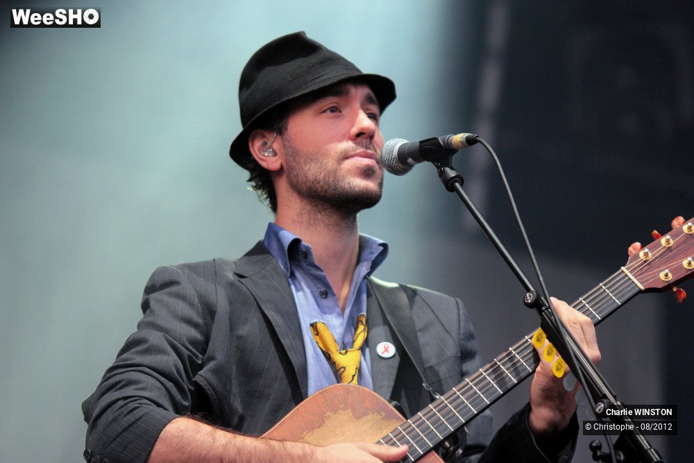 11/47 photos du spectacle Charlie Winston
