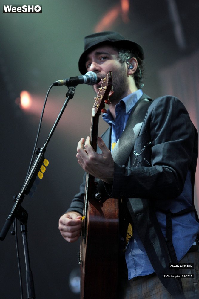 32/47 photos du spectacle Charlie Winston