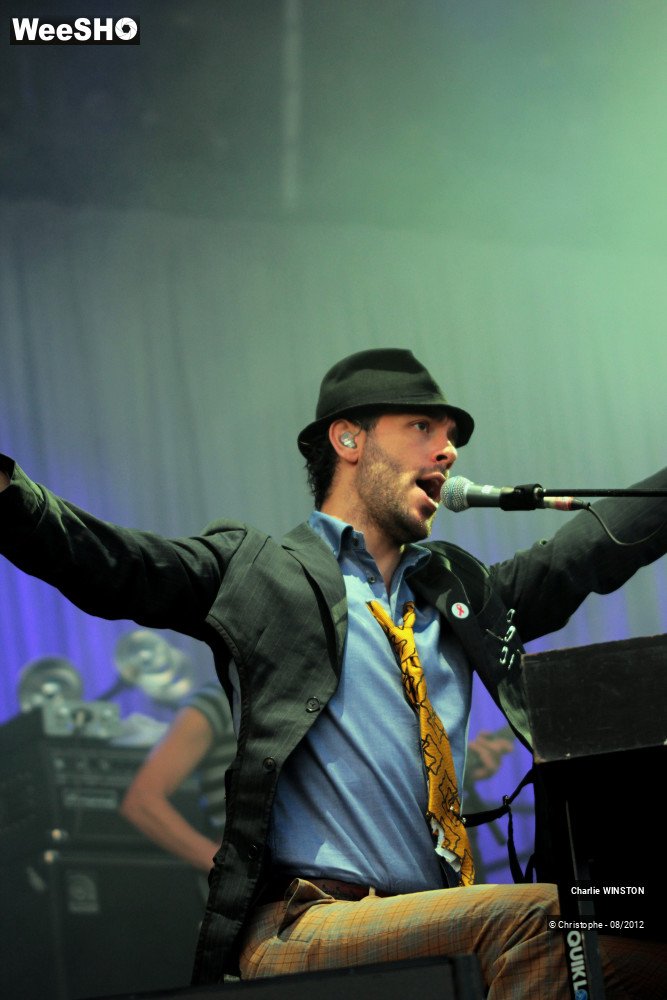 42/47 photos du spectacle Charlie Winston