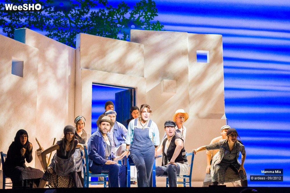 6/40 photos du spectacle Mamma Mia