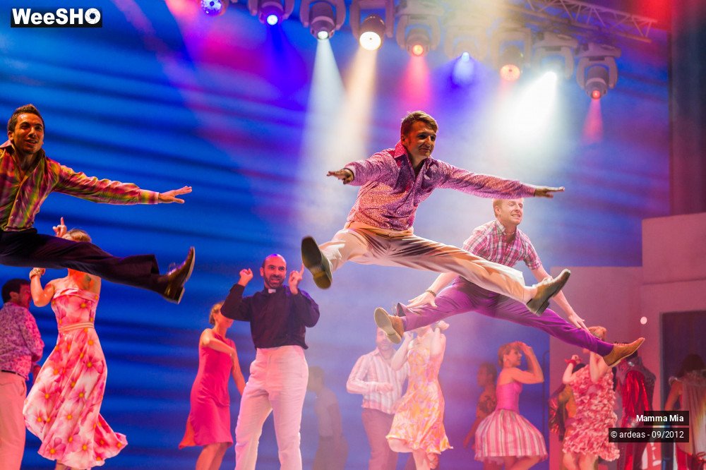 14/40 photos du spectacle Mamma Mia