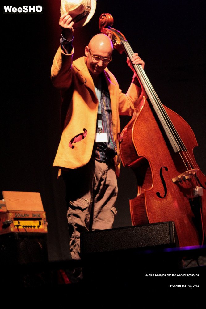 10/14 photos du spectacle Soutien Georges and the wonder brassens