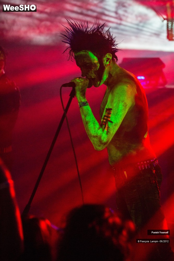 5/50 photos du spectacle Punish Yourself