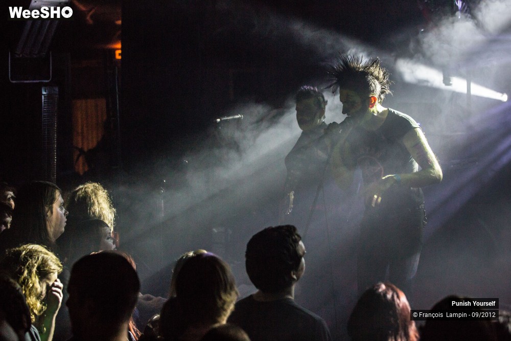 11/50 photos du spectacle Punish Yourself